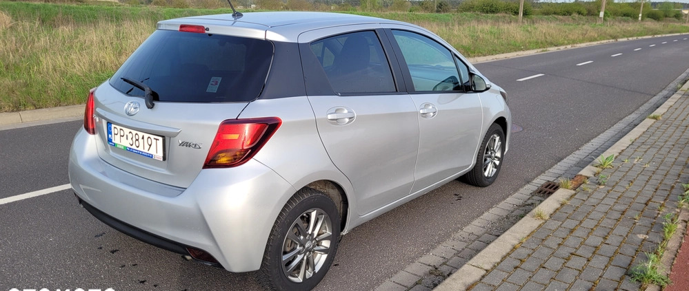 Toyota Yaris cena 41900 przebieg: 89690, rok produkcji 2016 z Piła małe 211